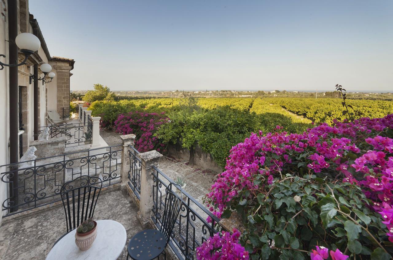 Hotel Villa Favorita Noto Ngoại thất bức ảnh