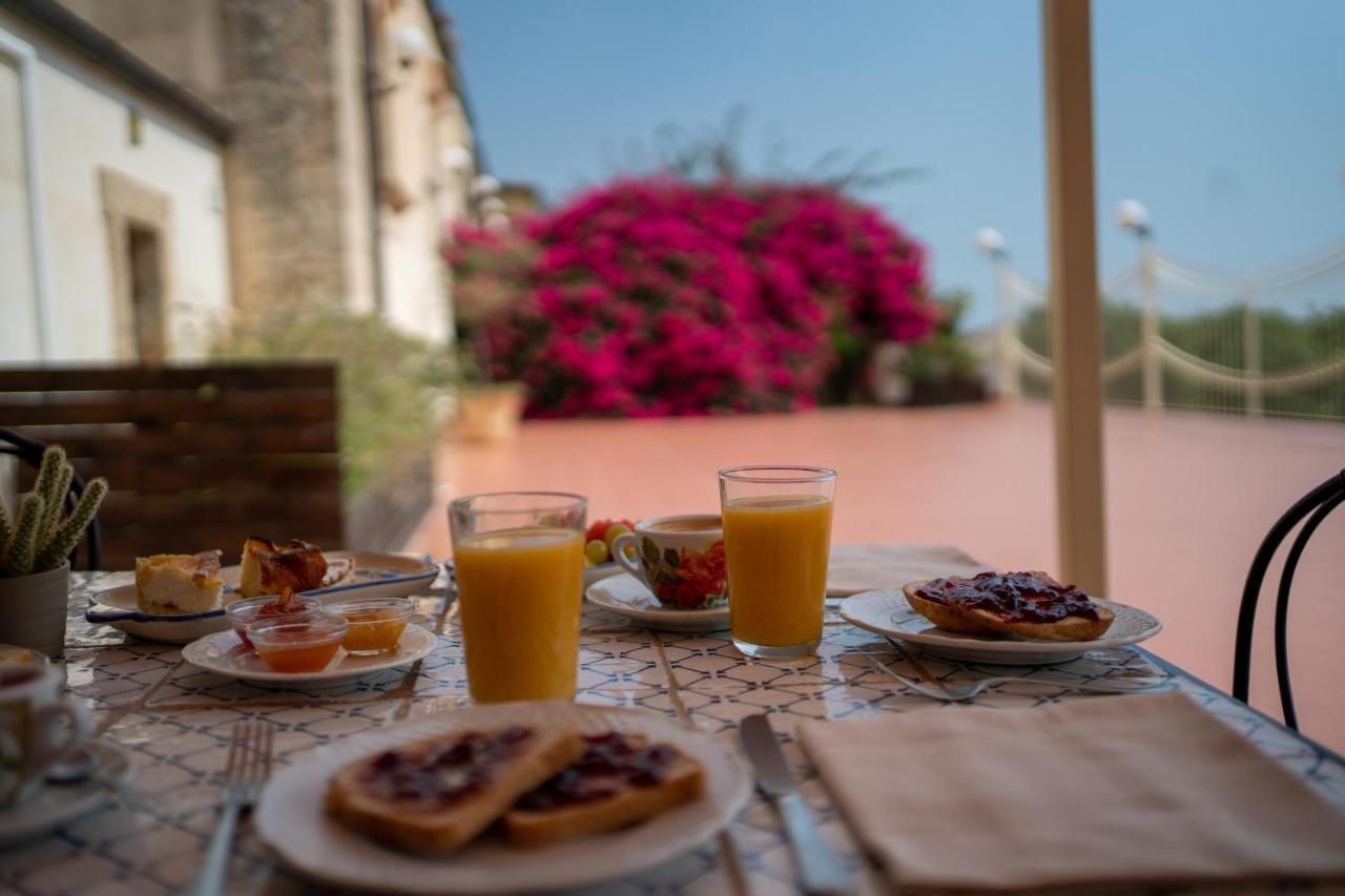 Hotel Villa Favorita Noto Ngoại thất bức ảnh
